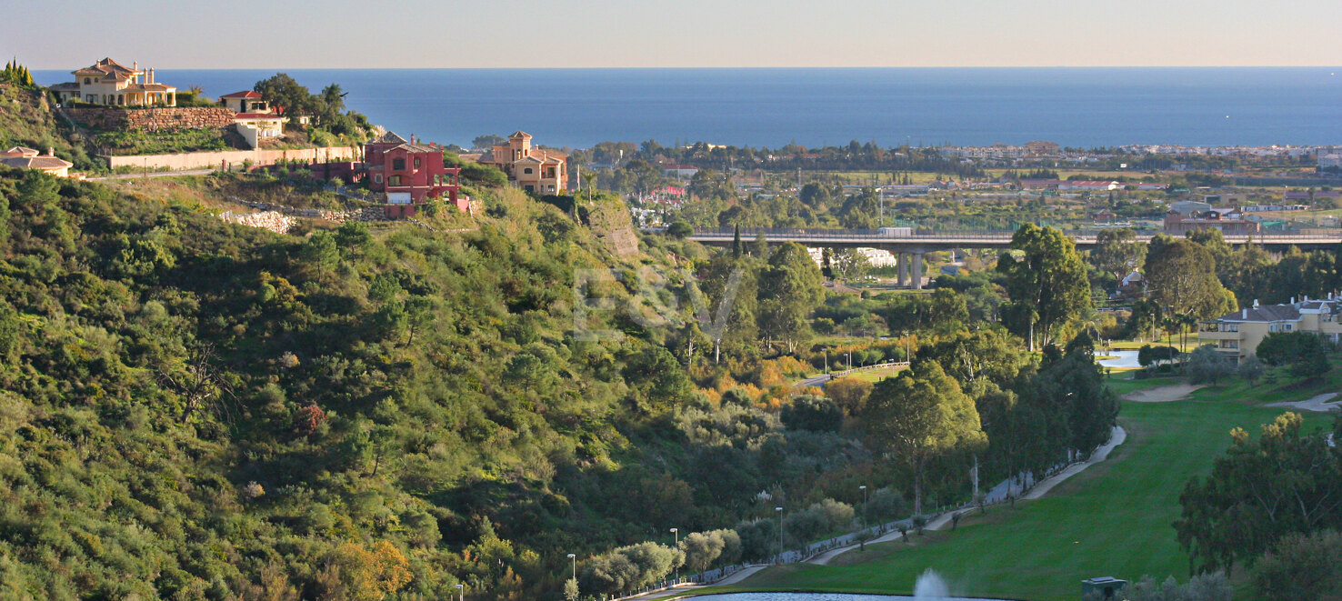Investment Opportunity - Villa on double Plot with La Concha views