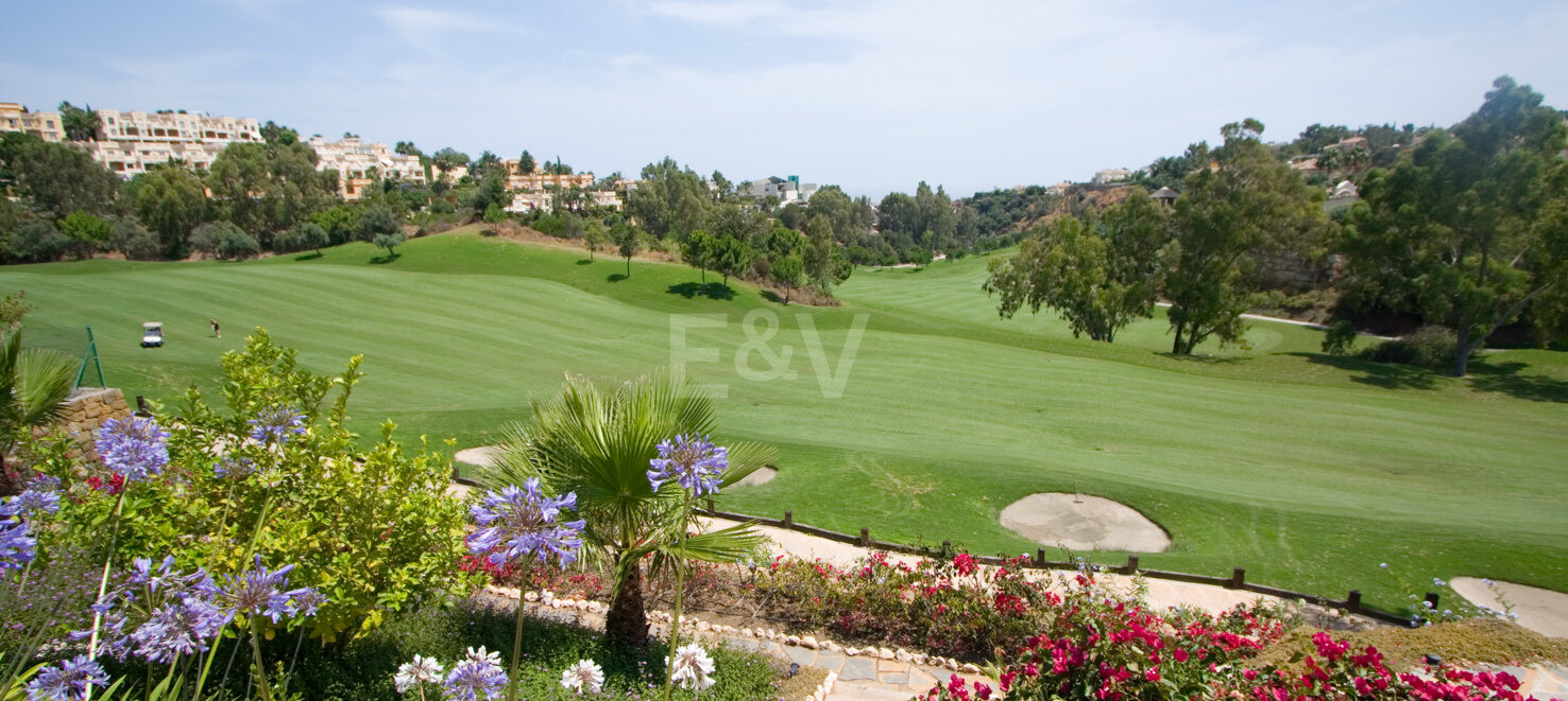 Investment Opportunity - Villa on double Plot with La Concha views