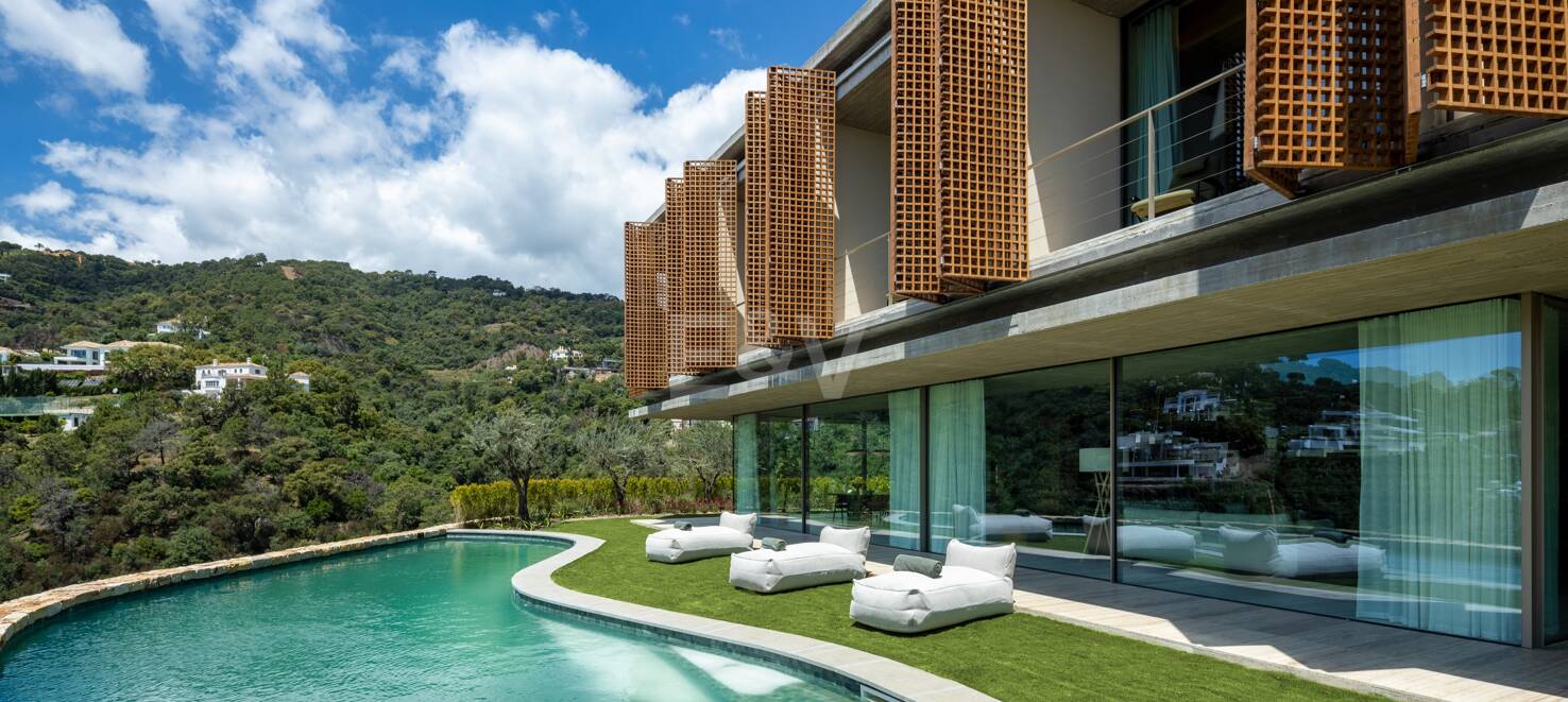 Villa Alia, El Madroñal - Escape to Elevated Living