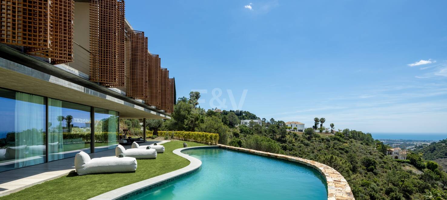 Villa Alia, El Madroñal - Escape to Elevated Living