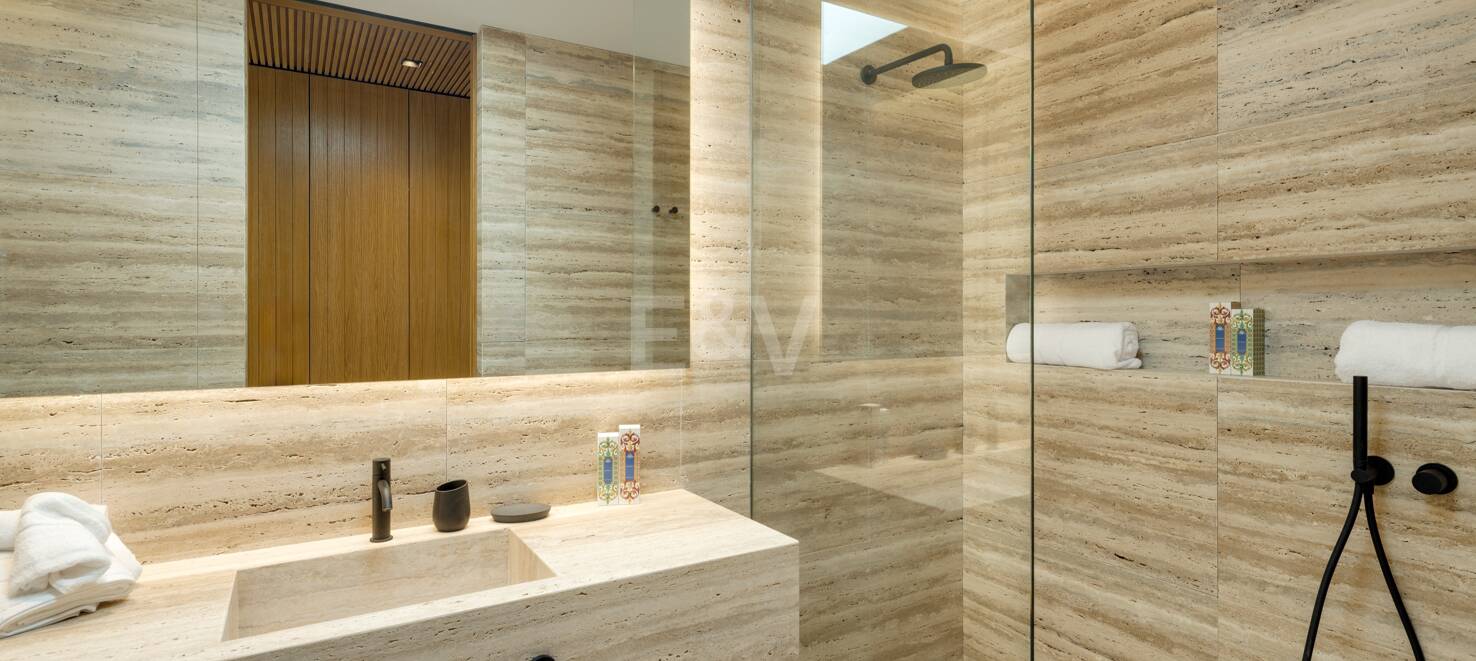 Villa Alia, El Madroñal - Escape to Elevated Living