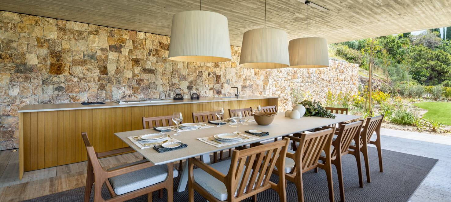 Villa Alia, El Madroñal - Escape to Elevated Living