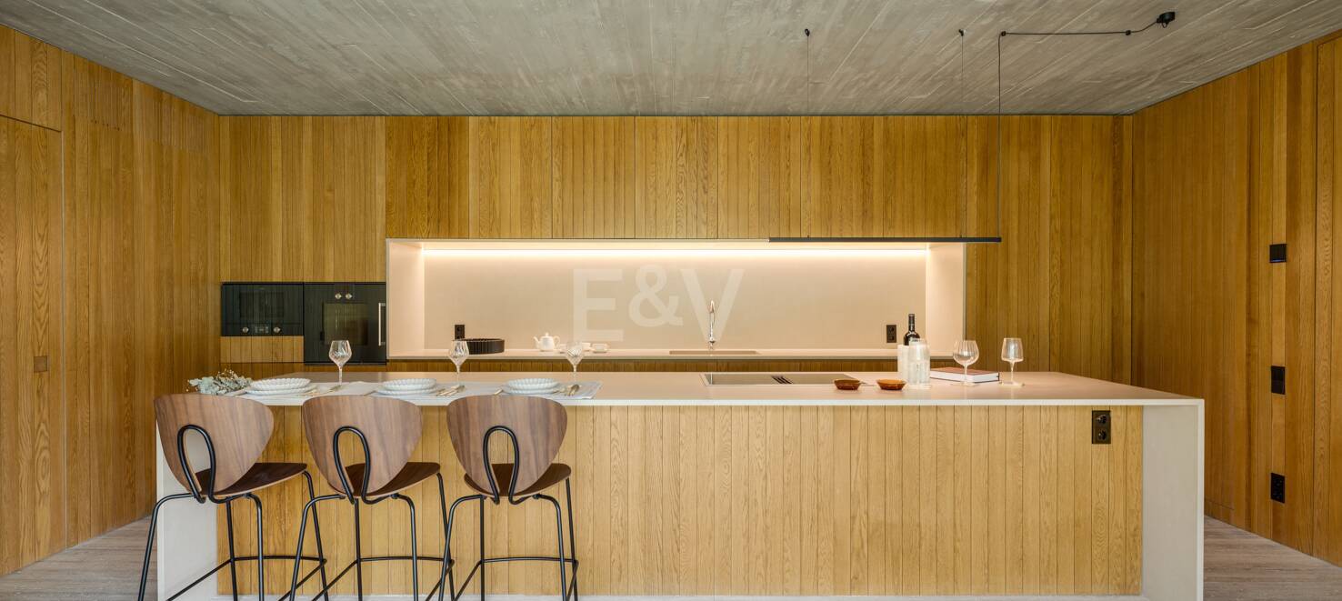Villa Alia, El Madroñal - Escape to Elevated Living