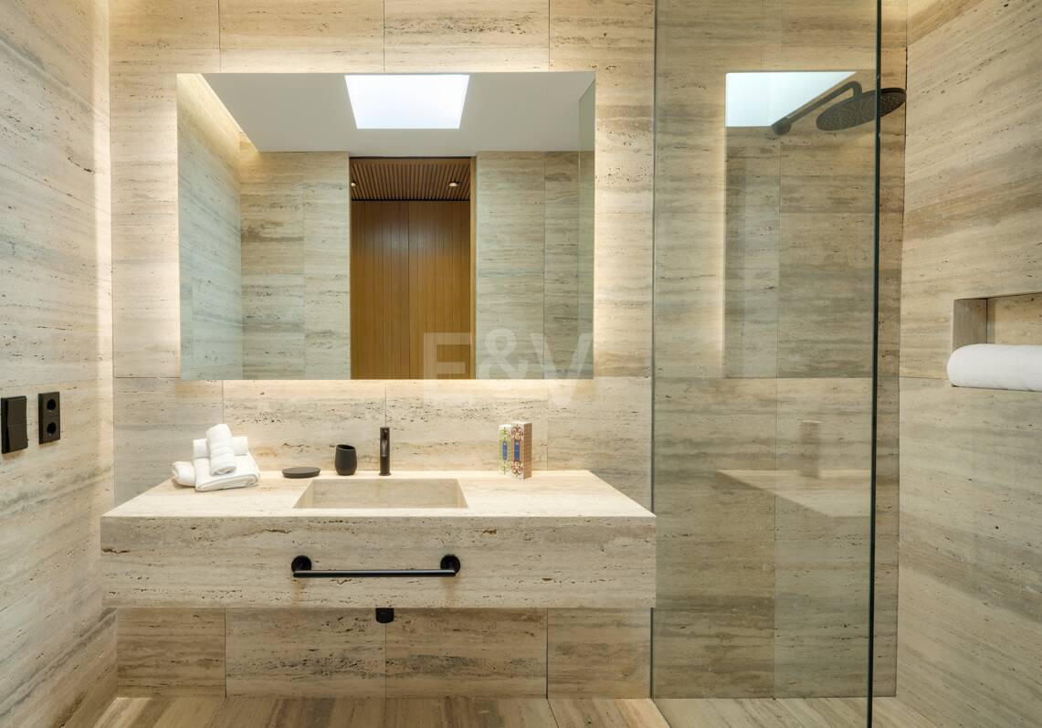 Villa Alia, El Madroñal - Escape to Elevated Living