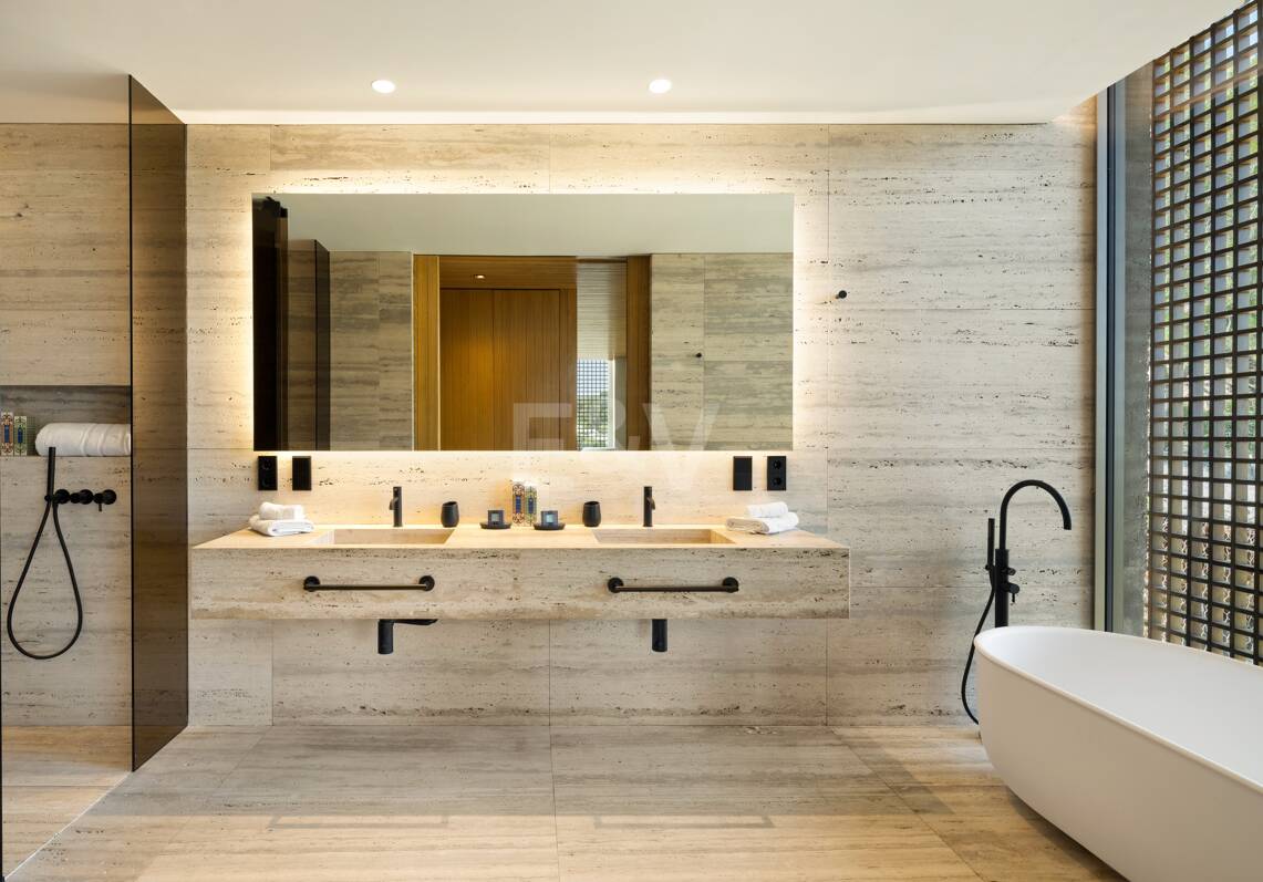 Villa Alia, El Madroñal - Escape to Elevated Living