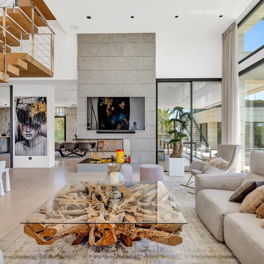 Exquisite Modern Villa with a separate guest house in Marbella’s Prestigious Golden Mile