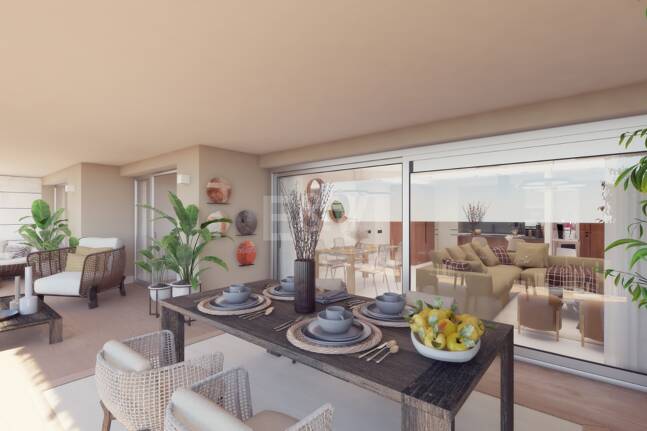 Elegant New Build Lägenhet med Terrace, Pool & Walk-to-Beach bekvämlighet