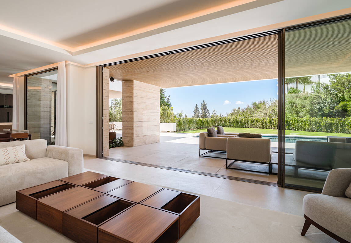 Un nouveau chef-d'œuvre avec spa bien-être et finitions design