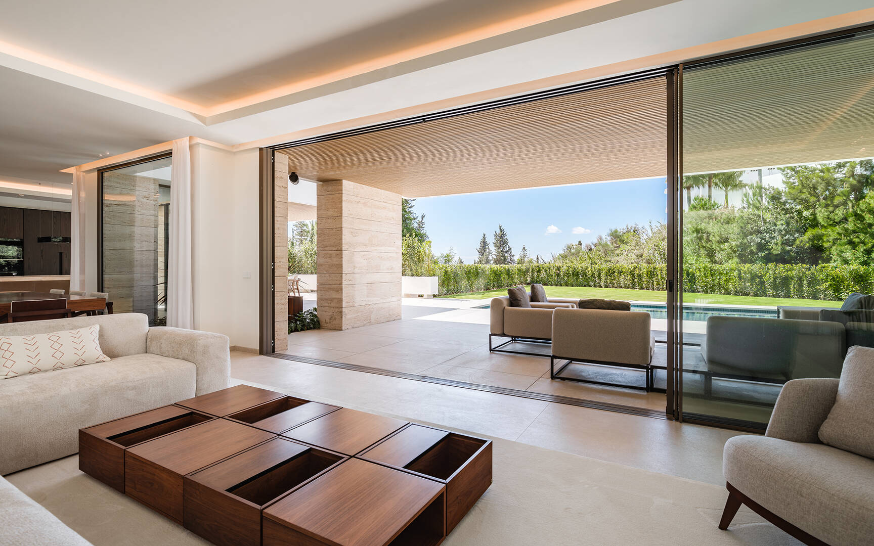 Obra maestra a estrenar con spa y acabados de diseño