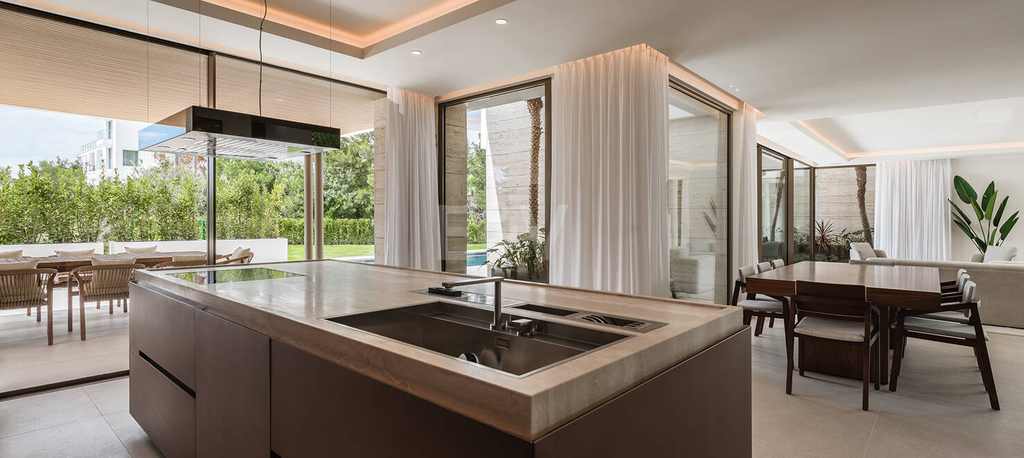 Brand- New Masterpiece z Spa Wellness i designer finały