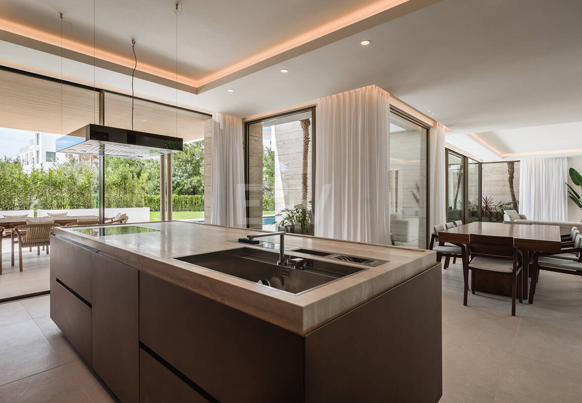 Un nouveau chef-d'œuvre avec spa bien-être et finitions design