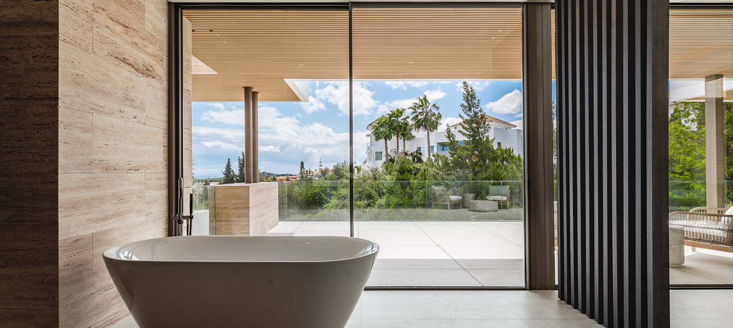 Brand- New Masterpiece z Spa Wellness i designer finały