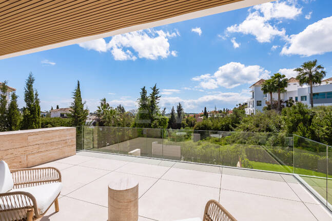 Un nouveau chef-d'œuvre avec spa bien-être et finitions design