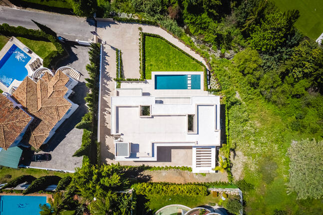 Un nouveau chef-d'œuvre avec spa bien-être et finitions design