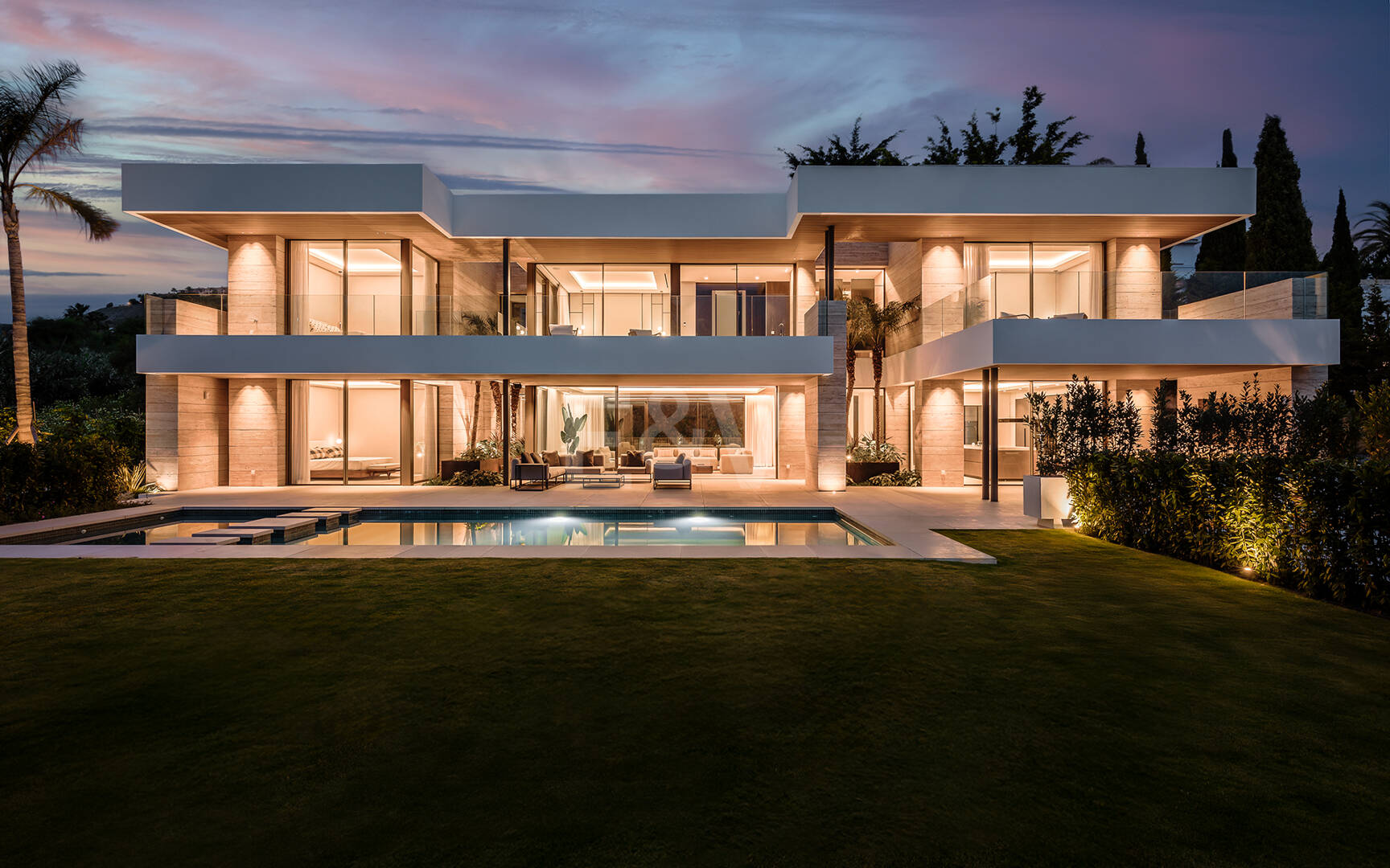 Obra maestra a estrenar con spa y acabados de diseño