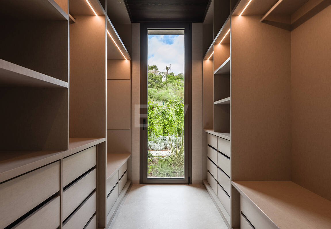 Un nouveau chef-d'œuvre avec spa bien-être et finitions design