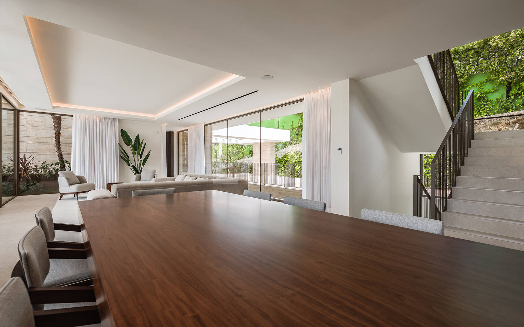 Un nouveau chef-d'œuvre avec spa bien-être et finitions design