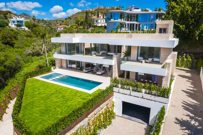 Un nouveau chef-d'œuvre avec spa bien-être et finitions design