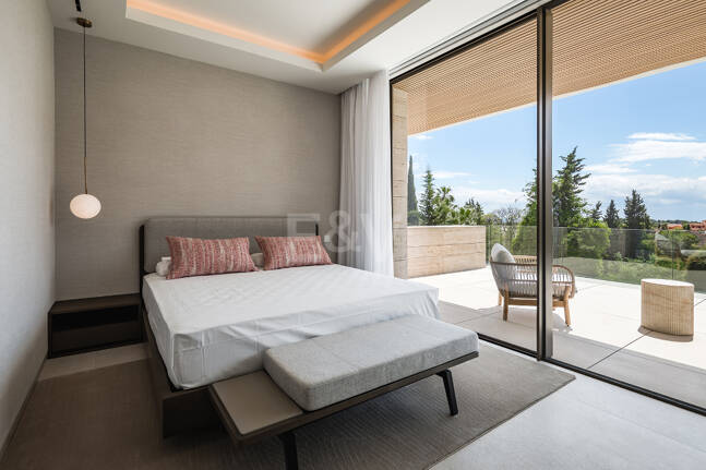 Un nouveau chef-d'œuvre avec spa bien-être et finitions design