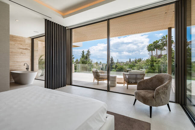 Un nouveau chef-d'œuvre avec spa bien-être et finitions design