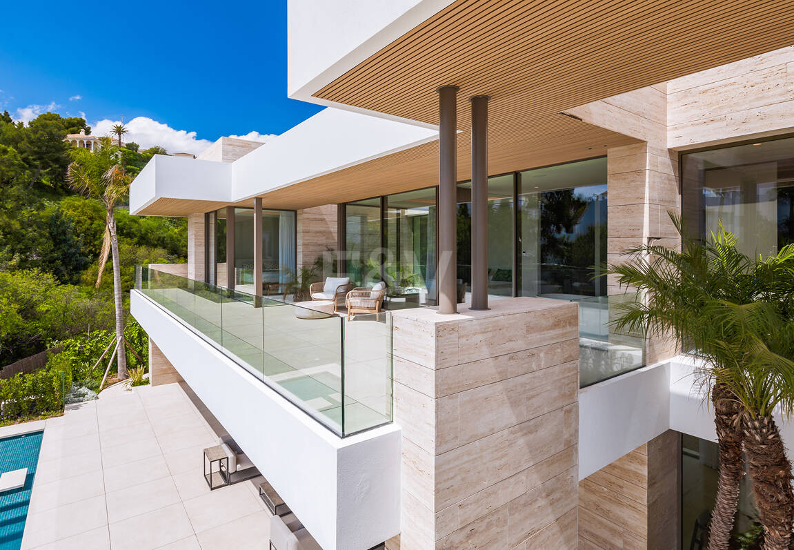 Un nouveau chef-d'œuvre avec spa bien-être et finitions design