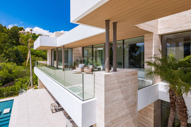 Un nouveau chef-d'œuvre avec spa bien-être et finitions design