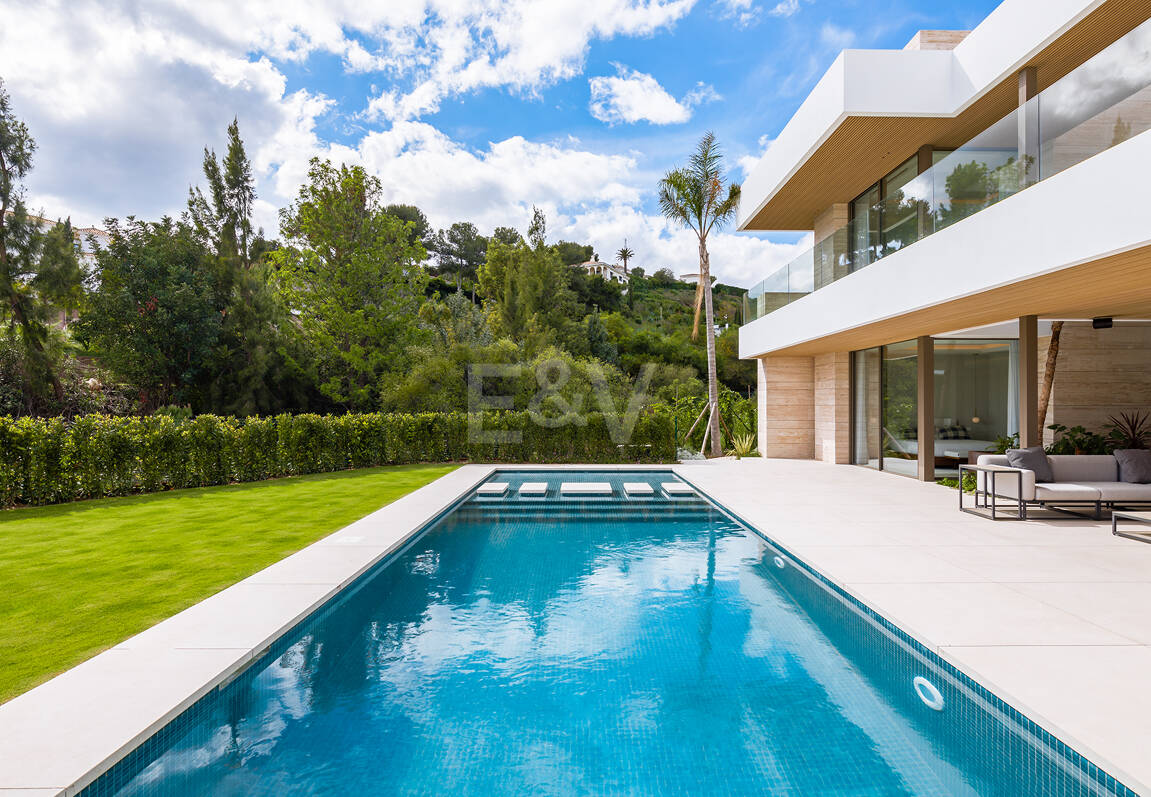 Un nouveau chef-d'œuvre avec spa bien-être et finitions design