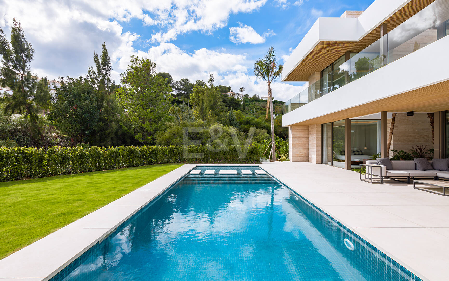 Obra maestra a estrenar con spa y acabados de diseño