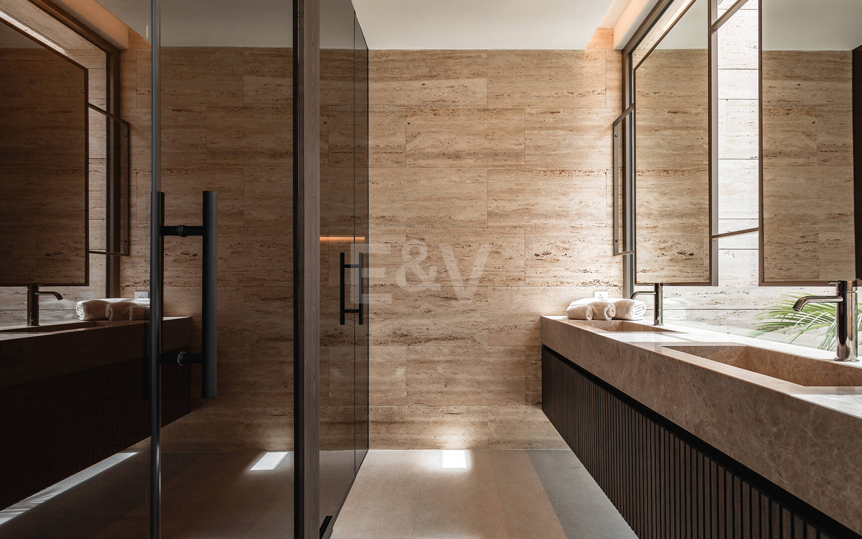 Un nouveau chef-d'œuvre avec spa bien-être et finitions design