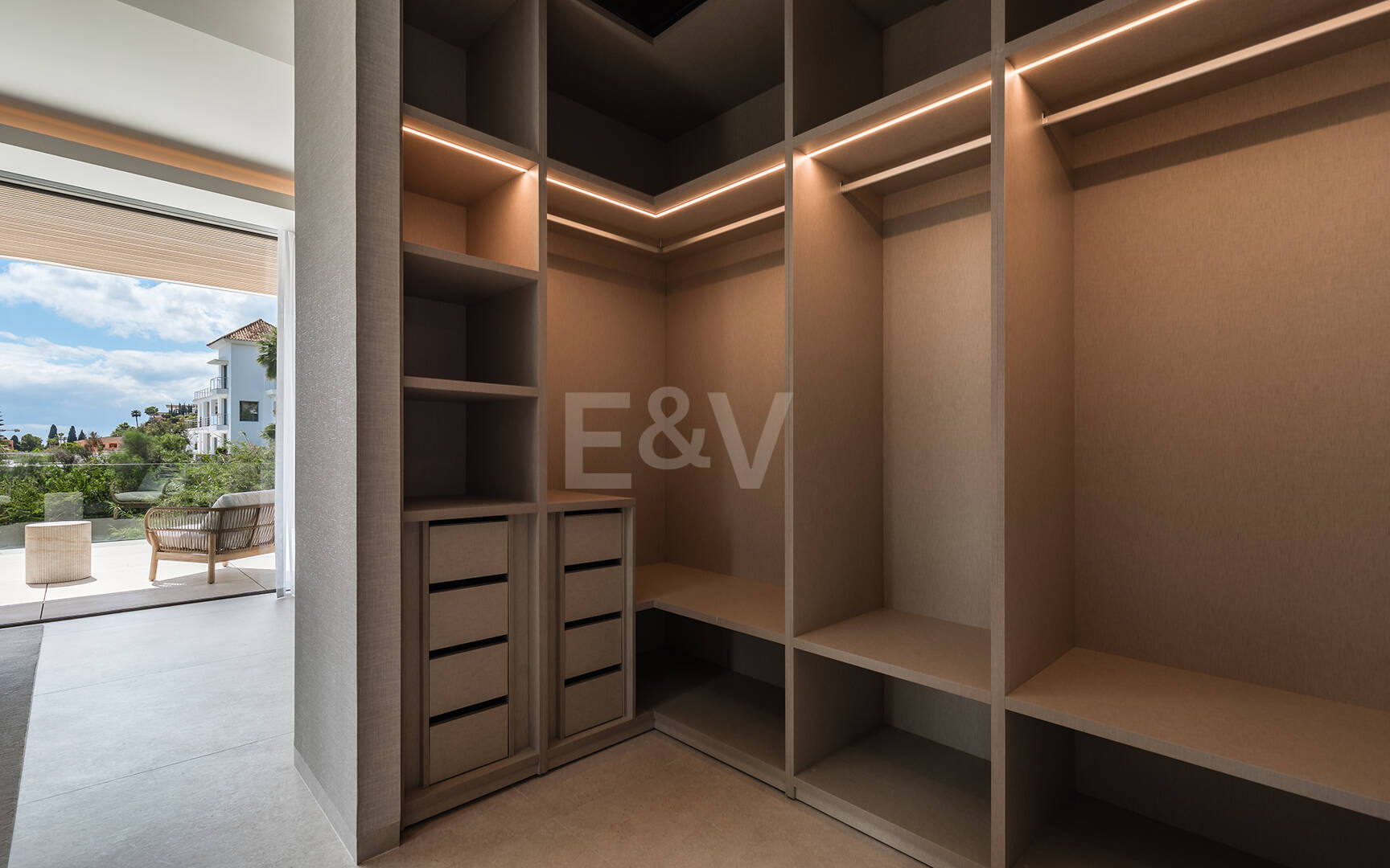 Obra maestra a estrenar con spa y acabados de diseño