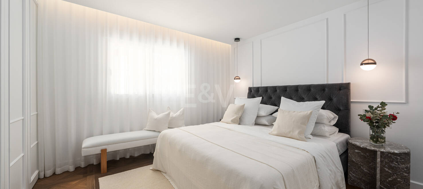 Chic Beachfront Apartment on Marbella’s Golden Mile