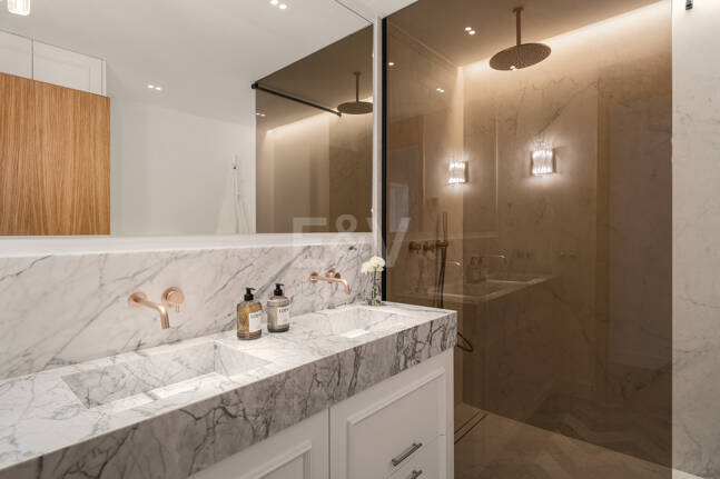 Schicke Strandwohnung an Marbellas Goldener Meile