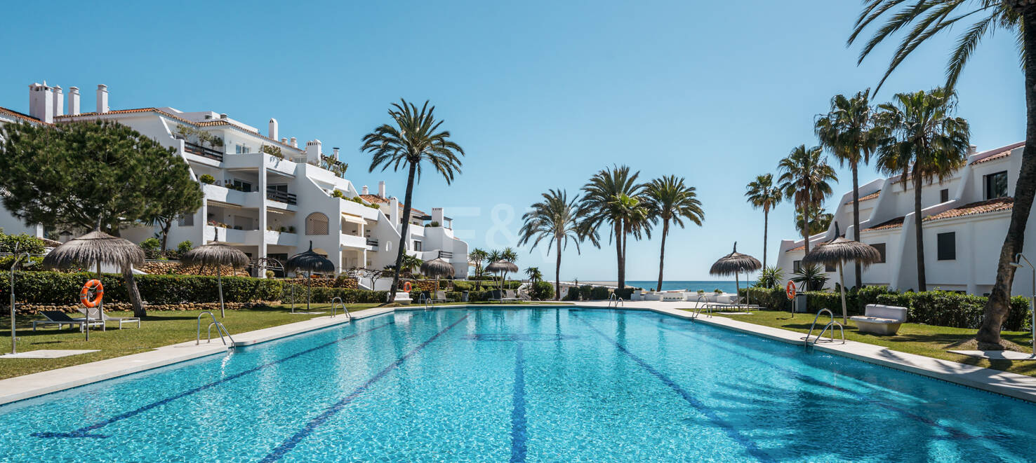 Chic Beachfront Apartment on Marbella’s Golden Mile