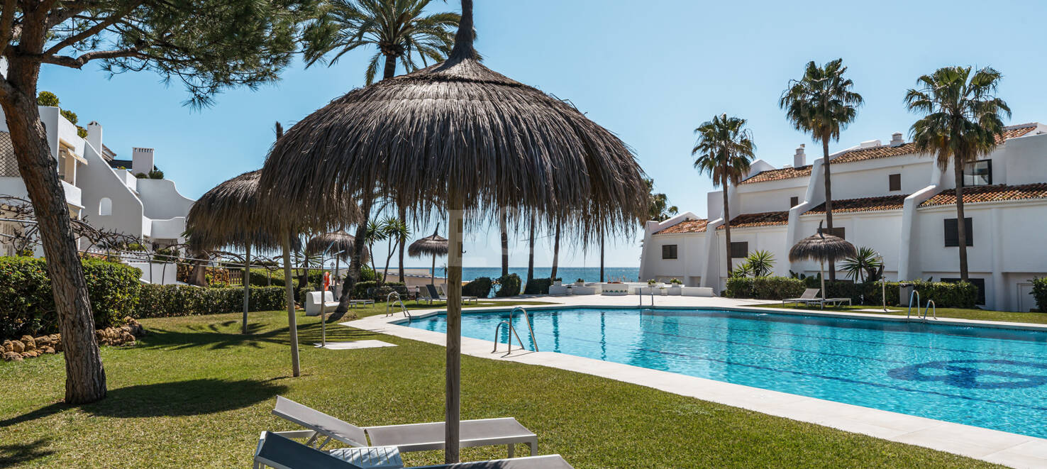 Chic Beachfront Apartment on Marbella’s Golden Mile