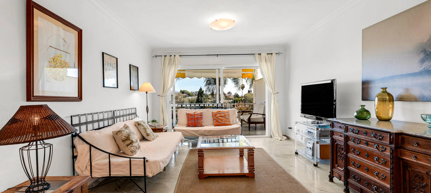 Przestronne Frontline Golf Apartament w odległości spaceru do plaży