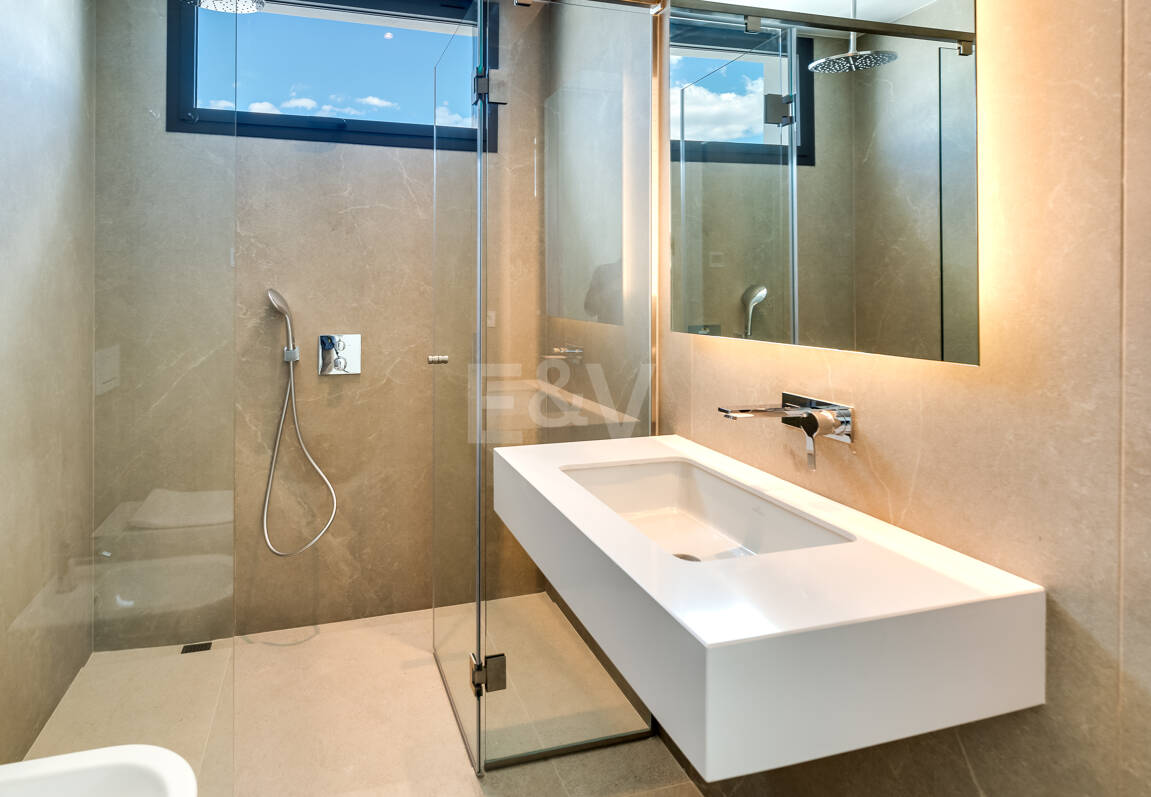 Prestigious Villa with Sea and Mountain Views avaiable for summer rental from 13,330€/week.