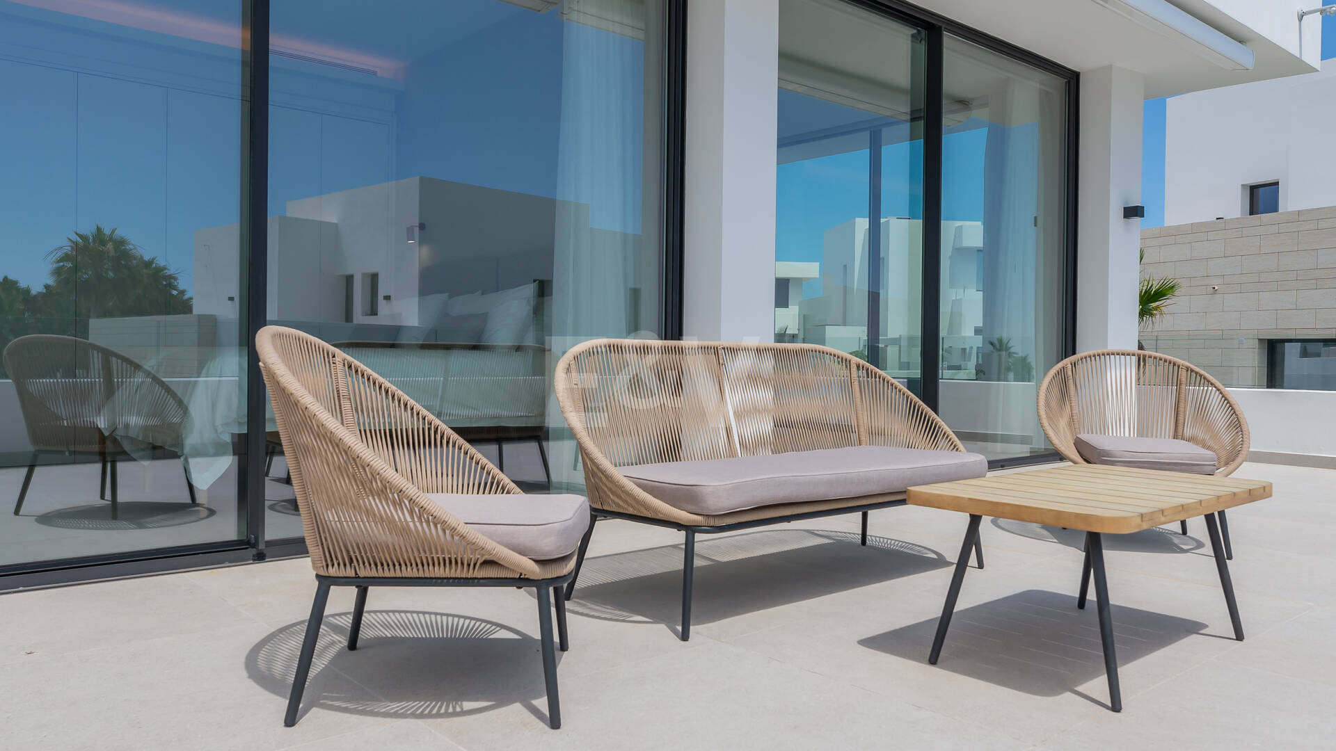 Prestigious Villa with Sea and Mountain Views avaiable for summer rental from 13,330€/week.