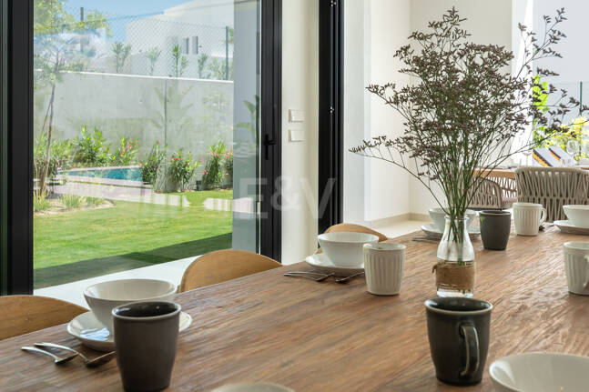 Prestigious Villa with Sea and Mountain Views avaiable for summer rental from 13,330€/week.