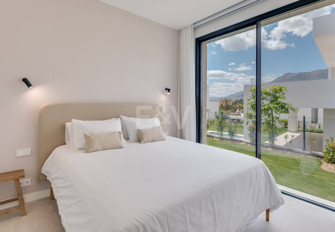 Prestigious Villa with Sea and Mountain Views avaiable for summer rental from 13,330€/week.