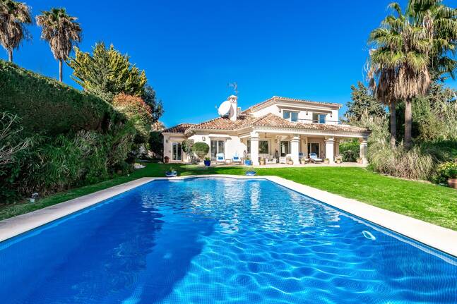 Villa à louer en Nueva Andalucia, Marbella (Toutes les zones)