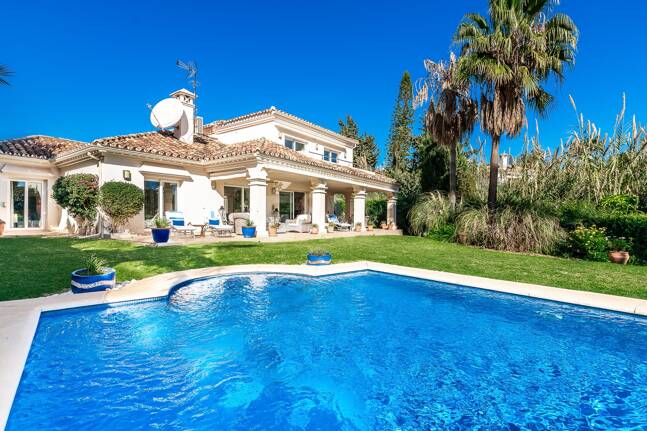 Villa à louer en Nueva Andalucia, Marbella (Toutes les zones)