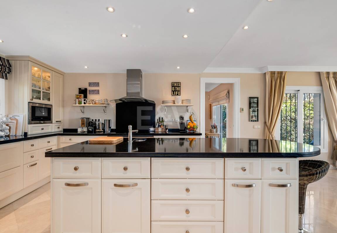 Villa à louer en Nueva Andalucia, Marbella (Toutes les zones)