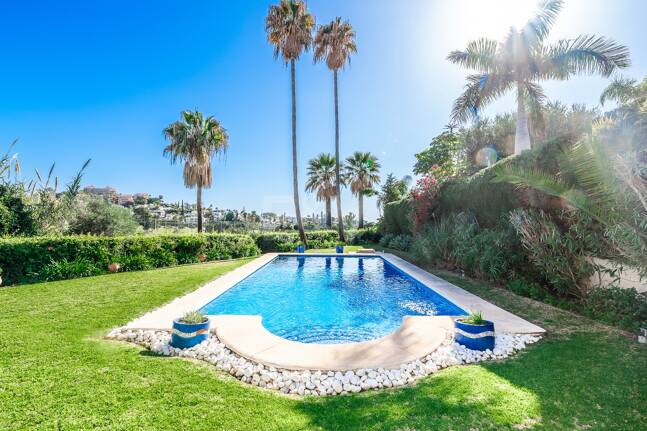 Villa à louer en Nueva Andalucia, Marbella (Toutes les zones)