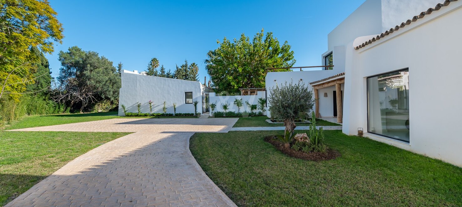 Magnificent Andalusian-Cortijo Style Villa Just Steps from the Beach in Prestigious Guadalmina.