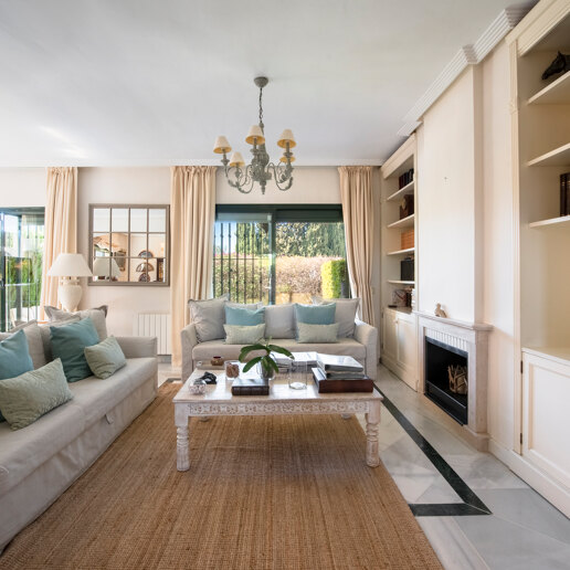Expansive Semi-Detached Townhouse with Sea Views in Nagüeles, Marbella
