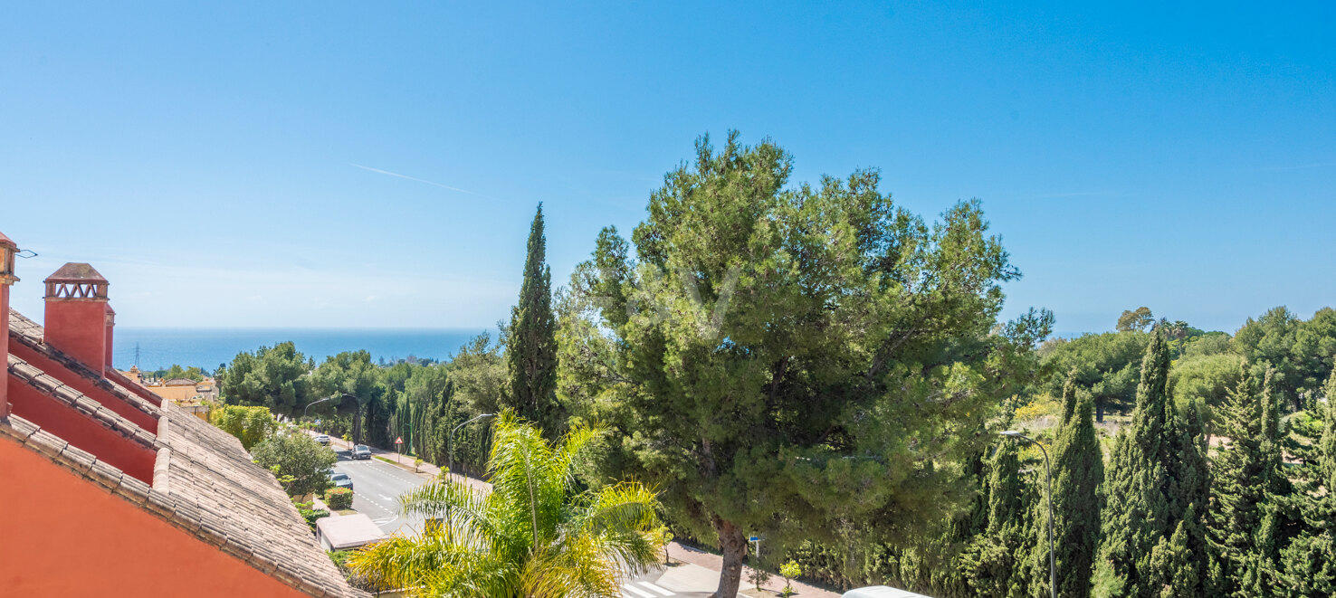 Expansive Semi-Detached Townhouse with Sea Views in Nagüeles, Marbella