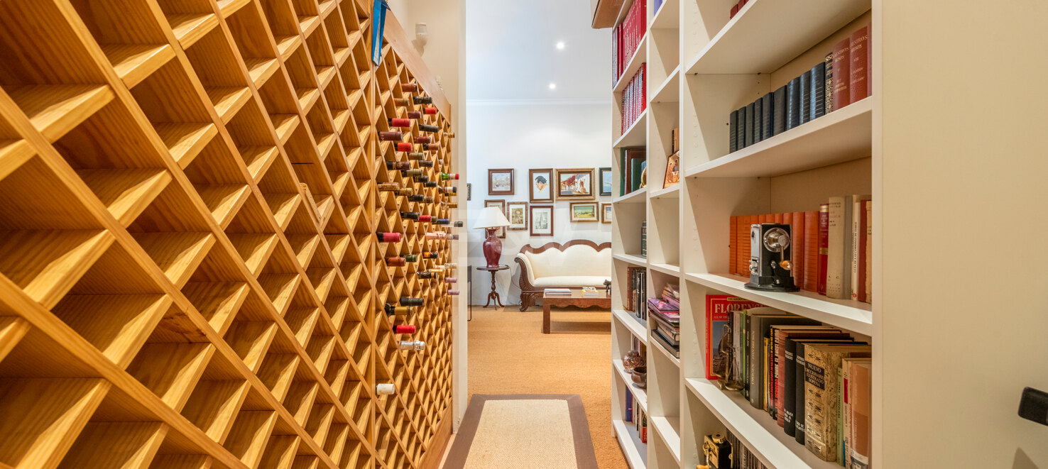 Expansive Semi-Detached Townhouse with Sea Views in Nagüeles, Marbella