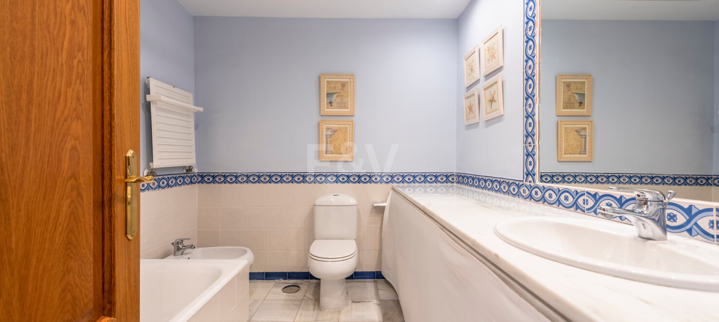 Expansive Semi-Detached Townhouse with Sea Views in Nagüeles, Marbella