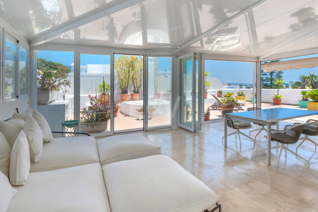 Marbella Golden Mile Stunning Penthouse with Panoramic Sea Views