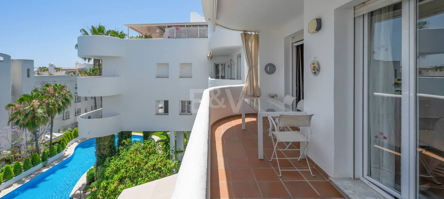 Marbella Golden Mile Stunning Penthouse with Panoramic Sea Views